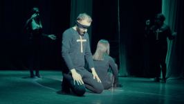 Впервые в Азербайджане представлен спектакль с закрытыми глазами  (ФОТО)