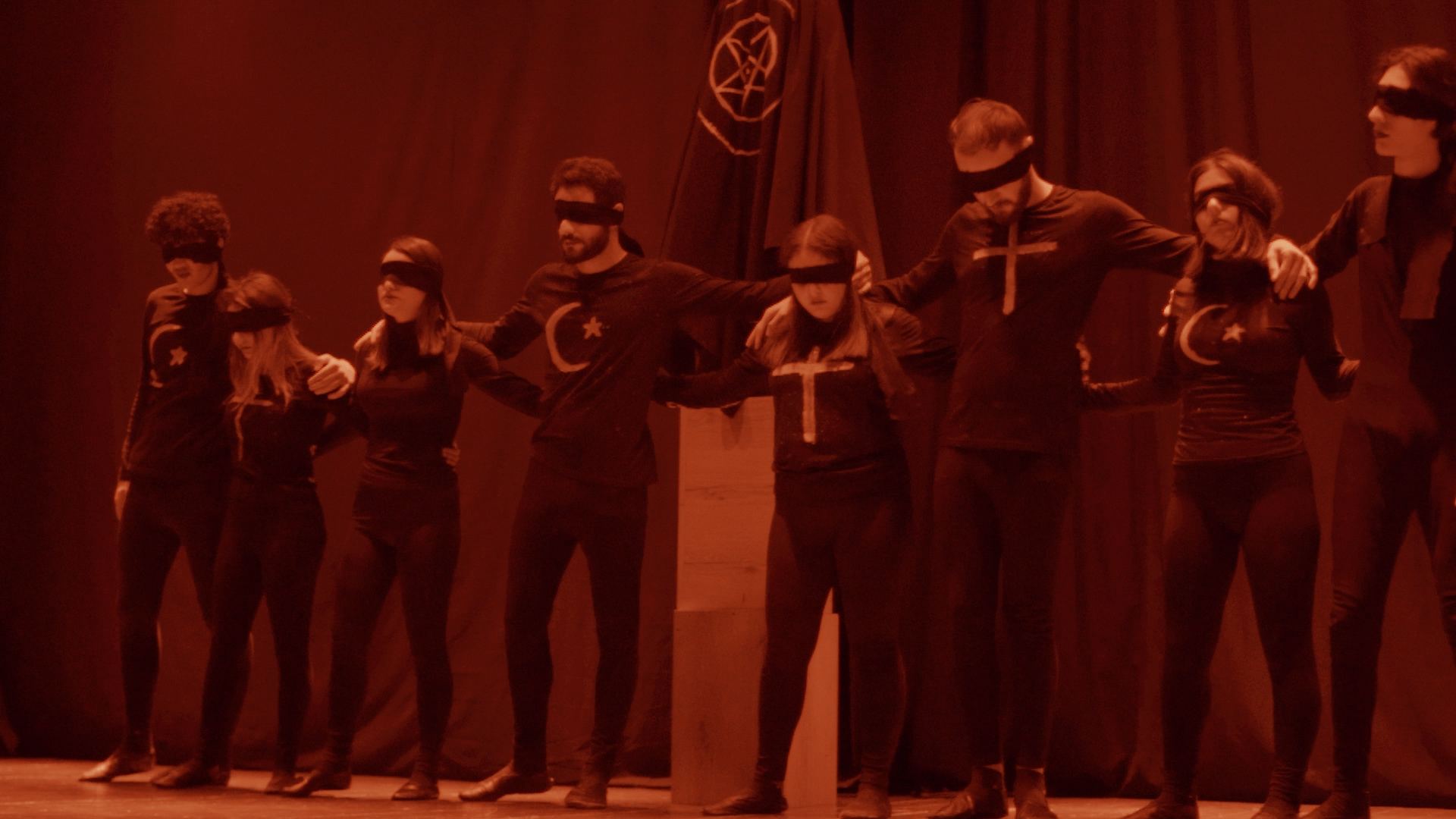 Впервые в Азербайджане представлен спектакль с закрытыми глазами  (ФОТО)