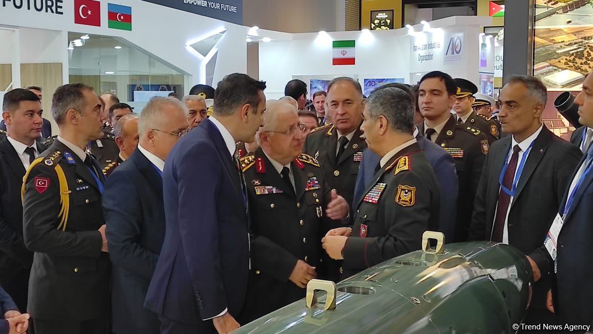 Закир Гасанов и Яшар Гюлер посетили выставку ADEX (ФОТО)