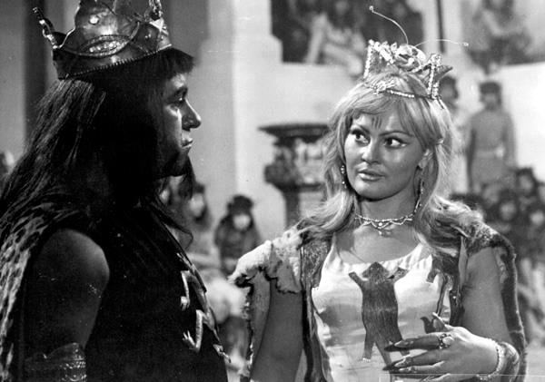 Страсти за кадром фильма "Гариб в стране Джиннов" – загоревшаяся голова, обоженные лица ...  (ВИДЕО, ФОТО)