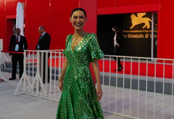 Тахмина Рафаэлла показала историю азербайджанской матери на Венецианском кинофестивале (ФОТО)