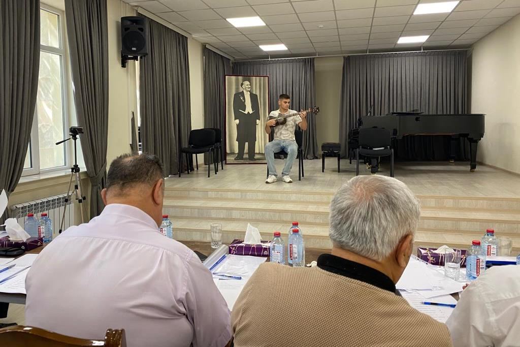 Определились финалисты Республиканского конкурса "Бюльбюль -125" (ФОТО)