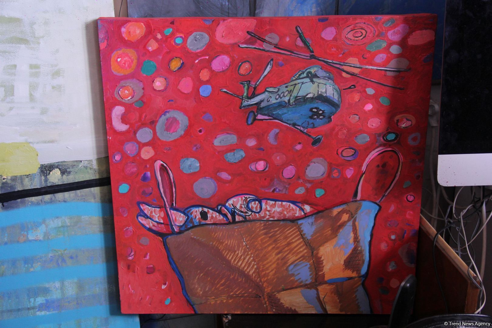 В мастерской Ирины Эльдаровой в Баку представлен проект "О", почтена память  Королевы Елизаветы II (ФОТО)