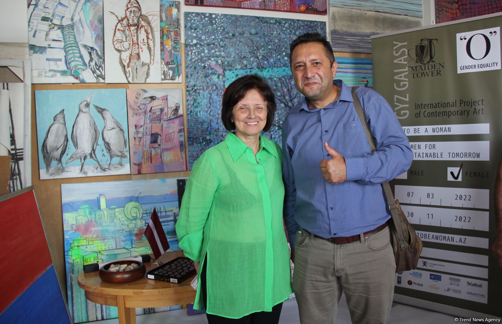 В мастерской Ирины Эльдаровой в Баку представлен проект "О", почтена память  Королевы Елизаветы II (ФОТО)