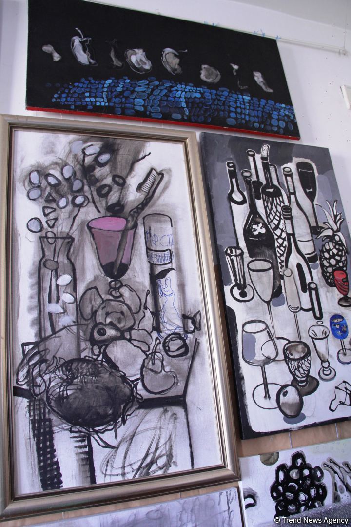 В мастерской Ирины Эльдаровой в Баку представлен проект "О", почтена память  Королевы Елизаветы II (ФОТО)