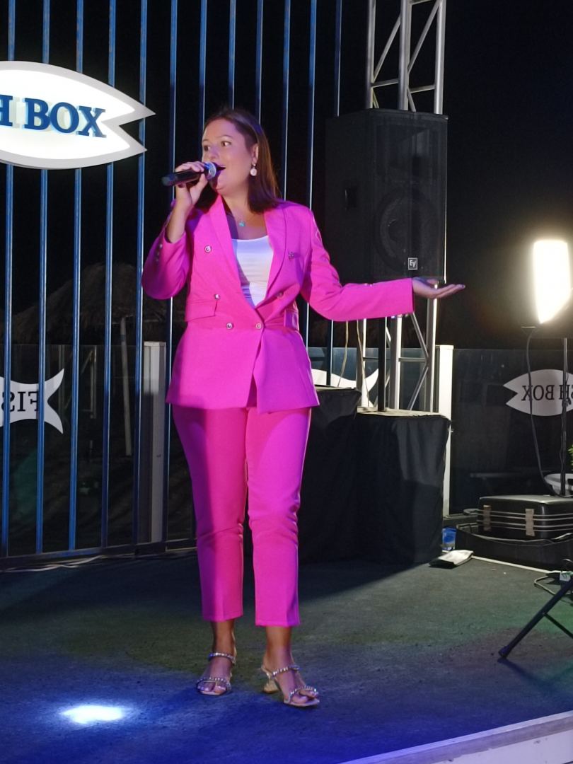 Ласковая осень в Баку -  "Розовый вечер" на берегу Каспия. Концерт памяти Юрия Шатунова (ВИДЕО, ФОТО)