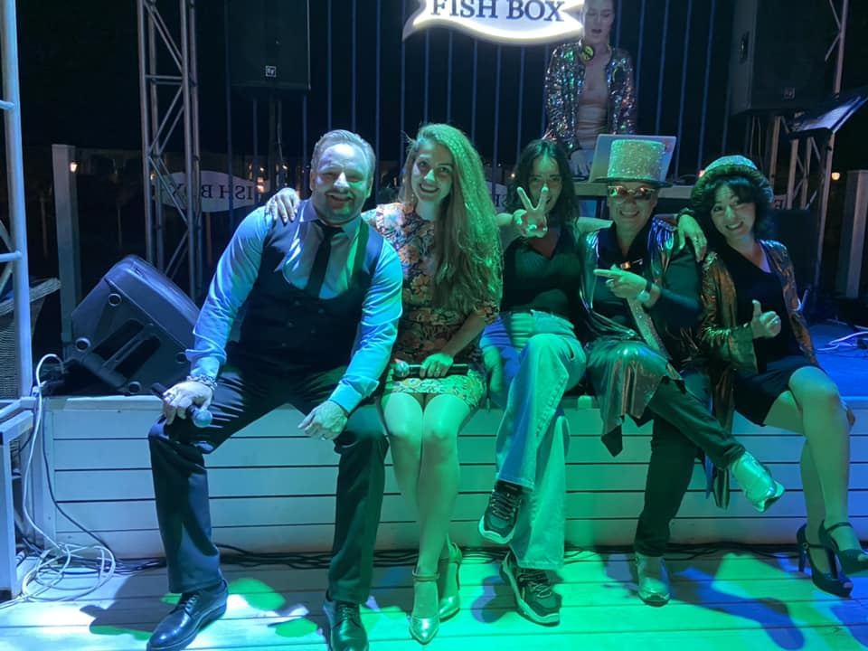 Ласковая осень в Баку -  "Розовый вечер" на берегу Каспия. Концерт памяти Юрия Шатунова (ВИДЕО, ФОТО)