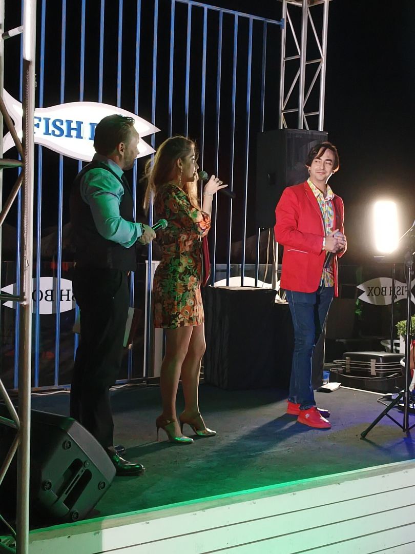 Ласковая осень в Баку -  "Розовый вечер" на берегу Каспия. Концерт памяти Юрия Шатунова (ВИДЕО, ФОТО)