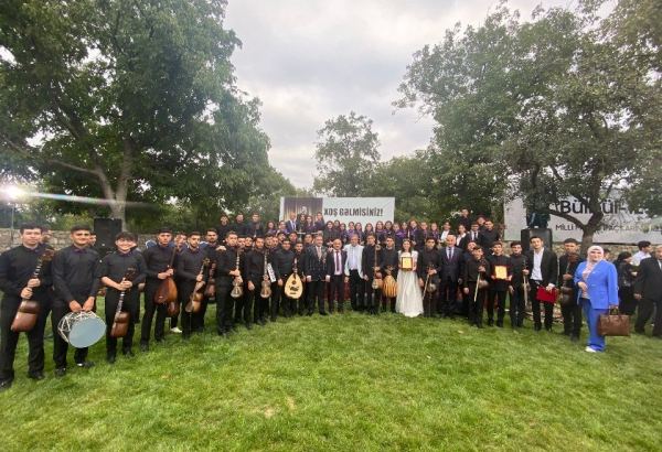 В Шуше прошла церемония награждения победителей Республиканского конкурса "Бюльбюль -125" (ФОТО)