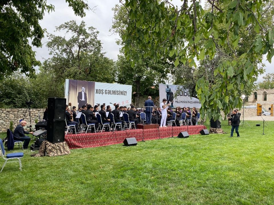 В Шуше прошла церемония награждения победителей Республиканского конкурса "Бюльбюль -125" (ФОТО)