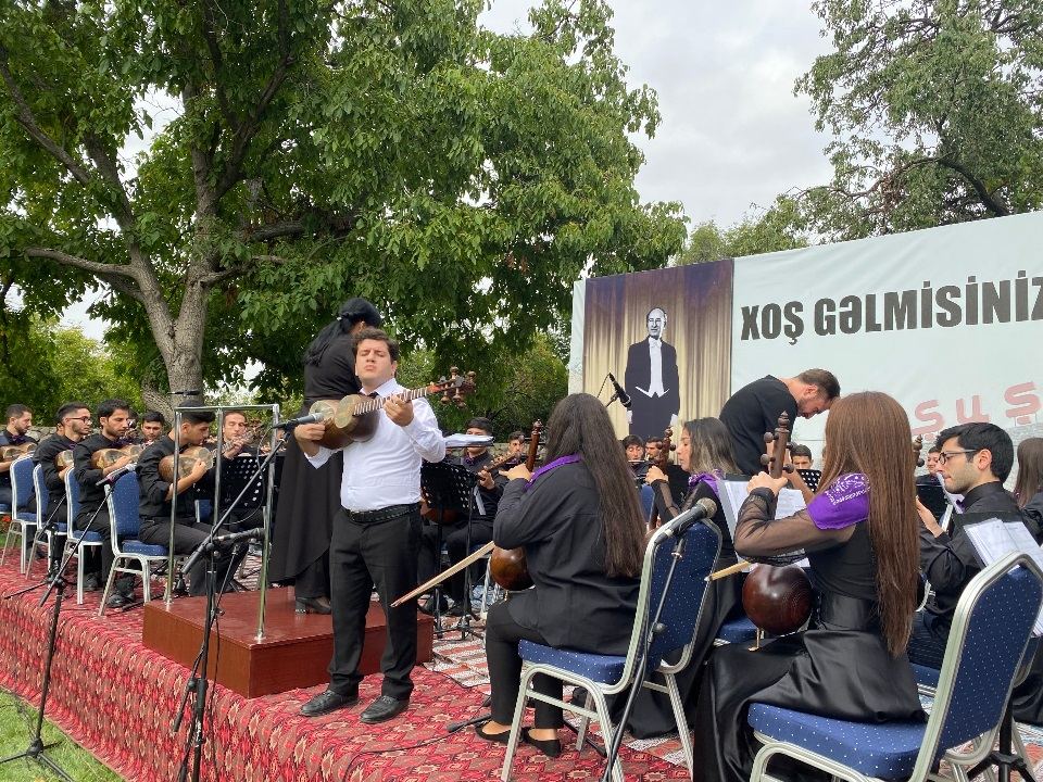 В Шуше прошла церемония награждения победителей Республиканского конкурса "Бюльбюль -125" (ФОТО)