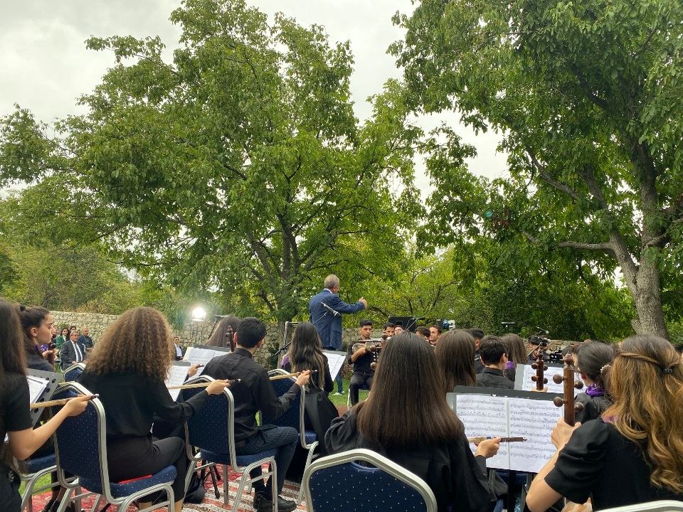 В Шуше прошла церемония награждения победителей Республиканского конкурса "Бюльбюль -125" (ФОТО)