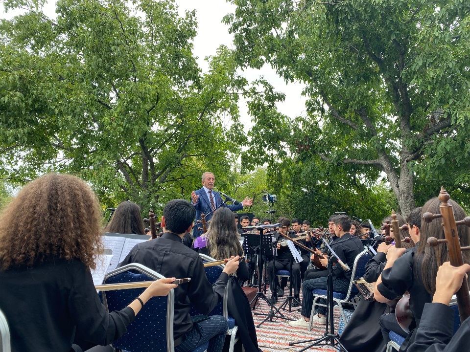 В Шуше прошла церемония награждения победителей Республиканского конкурса "Бюльбюль -125" (ФОТО)