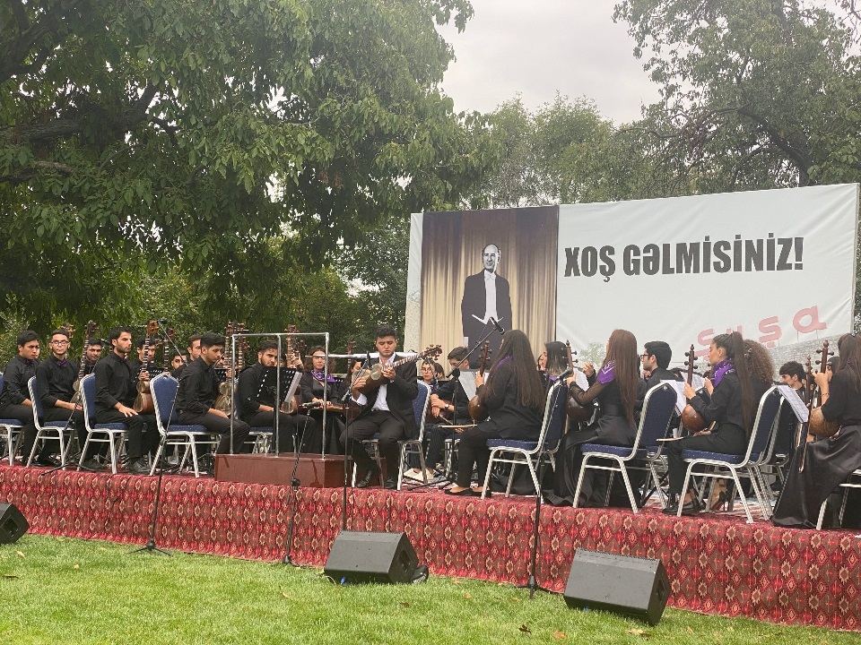 В Шуше прошла церемония награждения победителей Республиканского конкурса "Бюльбюль -125" (ФОТО)