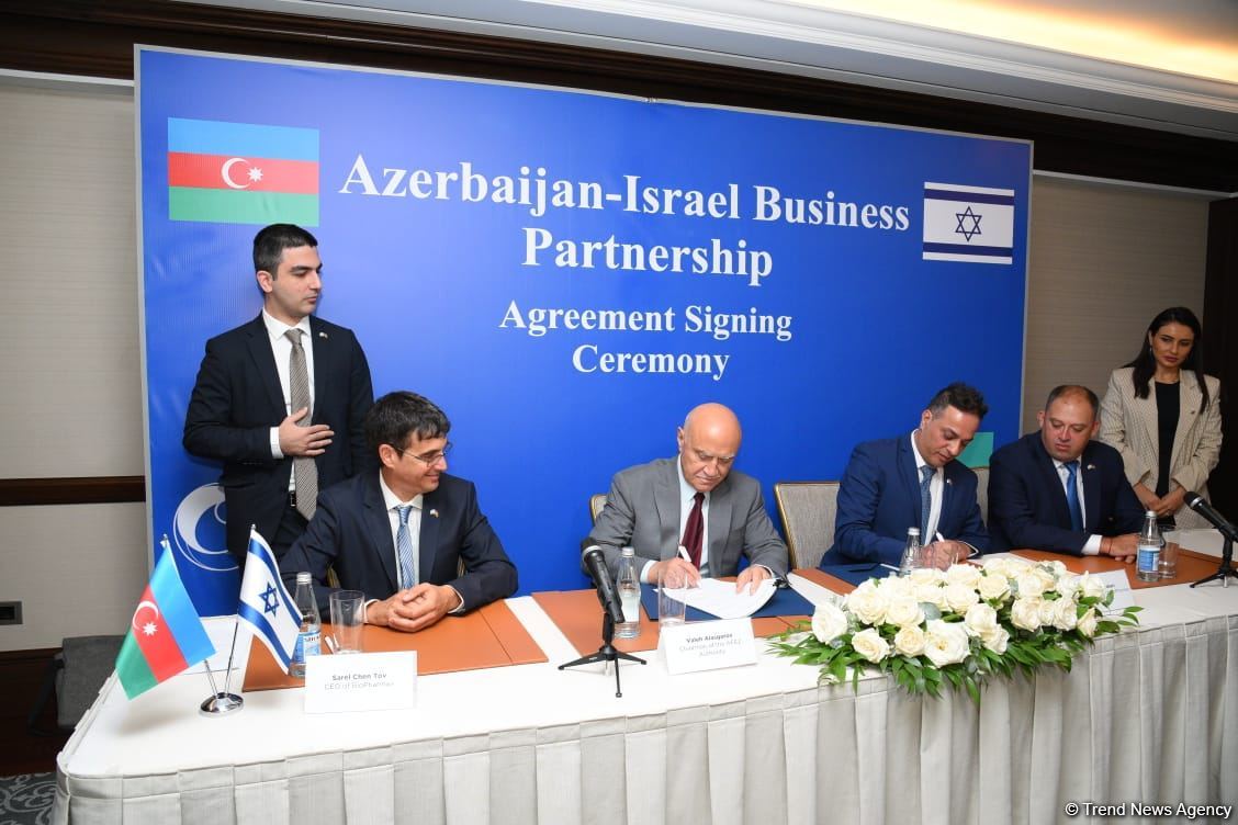 Подписан контракт между Алятской СЭЗ и израильской компанией BioPharmax (ФОТО)