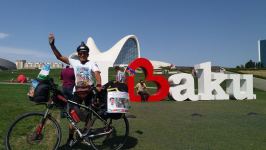 Известный узбекский певец совершает велопробег в честь юбилея Муслима Магомаева – скоро он  будет в Баку (ВИДЕО, ФОТО)