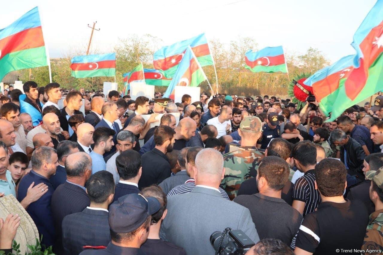 Шехид Гадим Халилов похоронен в Исмаиллинском районе (ФОТО)