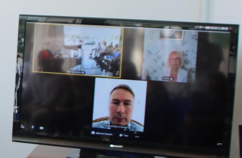 Писатели из Египта и России провели в Баку творческую встречу (ФОТО)