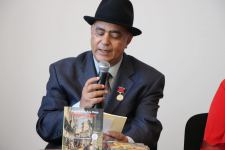 Писатели из Египта и России провели в Баку творческую встречу (ФОТО)