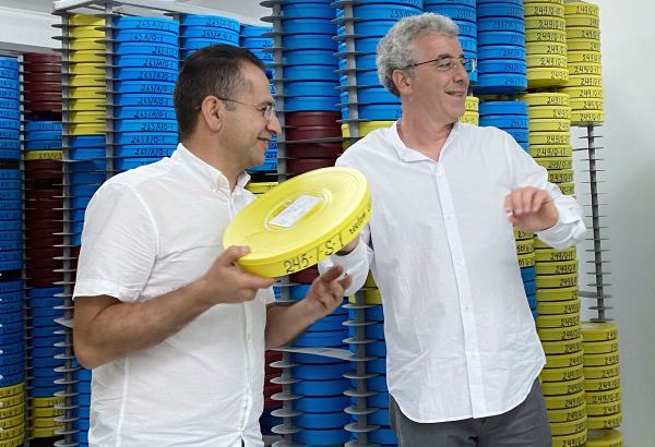 165 дней на балконе! Необычный фильм польского режиссера представлен в Баку (ФОТО)