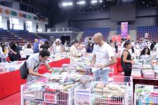 В Баку открылась  IV Национальная книжная выставка-продажа (ФОТО)