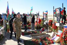 Азербайджанский народ чтит память героев-шехидов (ФОТО)