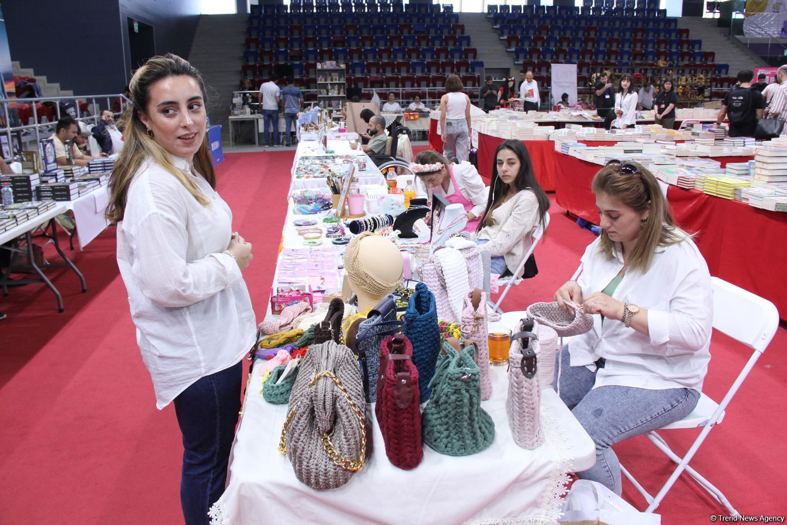 В Баку открылась  IV Национальная книжная выставка-продажа (ФОТО)