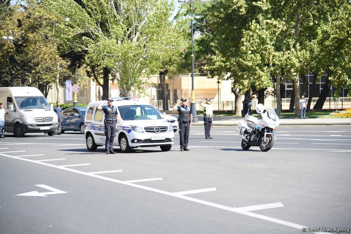 В Азербайджане минутой молчания почтили память шехидов Отечественной войны (ФОТО/ВИДЕО)