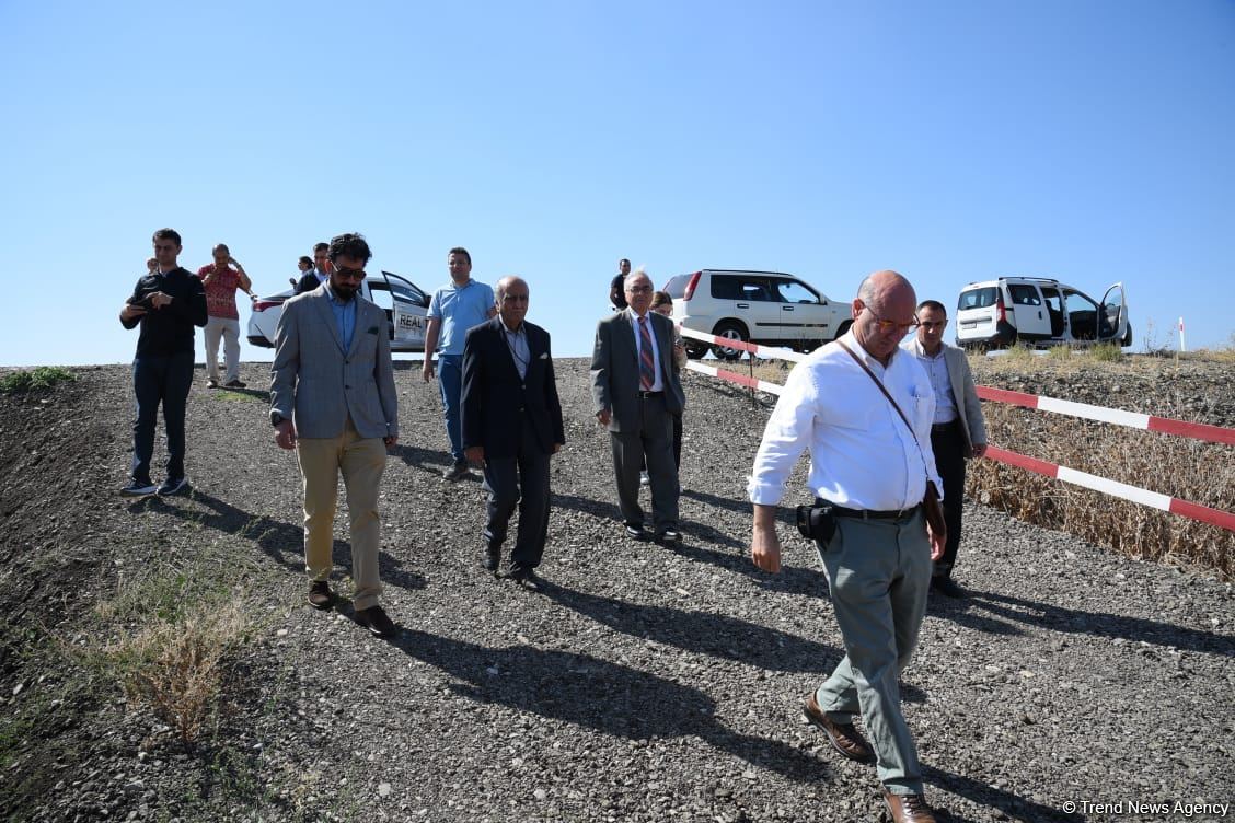 Начался визит на освобожденные территории участников I Форума мозговых центров Азербайджана (ФОТО)