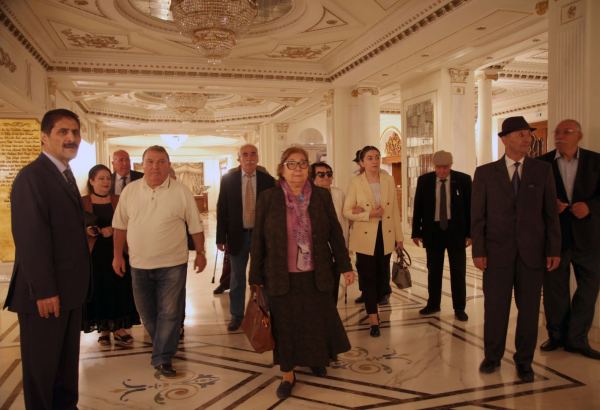 Международный день пожилых людей отметили в музыкальном театре Баку (ФОТО/ВИДЕО)