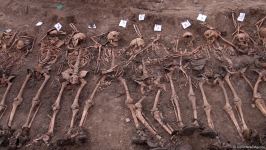 Свидетельства военных преступлений Армении - видеокадры с места массового захоронения в Ходжавенде