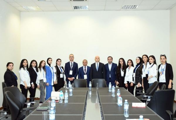 Министр культуры Анар Керимов обеспечил работой выпускников библиотечного факультета БГУ и АГУКИ (ФОТО)