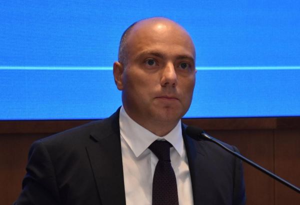 На освобожденных территориях Азербайджана проводится мониторинг состояния исторических памятников - министр