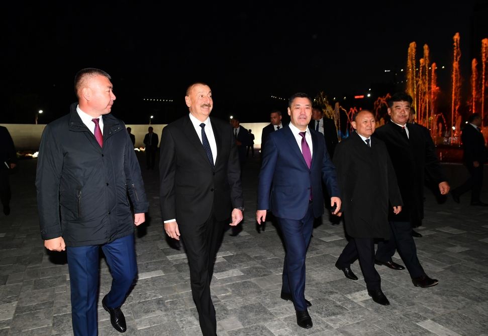 Президент Ильхам Алиев и Президент Садыр Жапаров приняли участие в открытии Парка кыргызско-азербайджанской дружбы в Бишкеке (ФОТО/ВИДЕО)