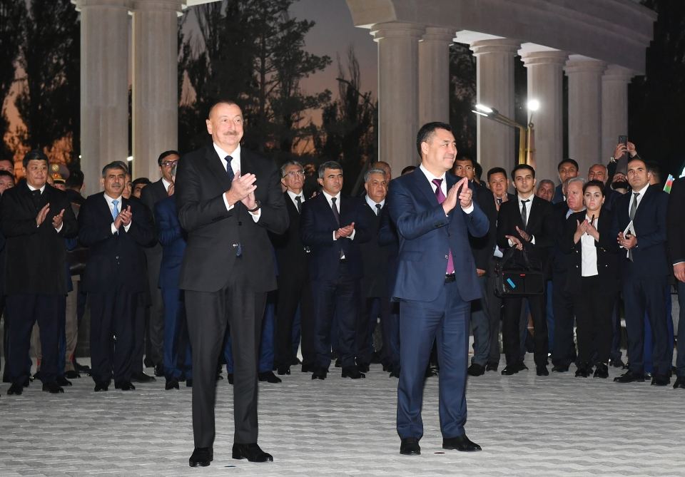 Президент Ильхам Алиев и Президент Садыр Жапаров приняли участие в открытии Парка кыргызско-азербайджанской дружбы в Бишкеке (ФОТО/ВИДЕО)