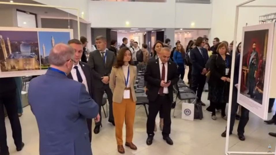 В России открылась выставка, посвященная известному меценату Гаджи Зейналабдину Тагиеву (ФОТО)