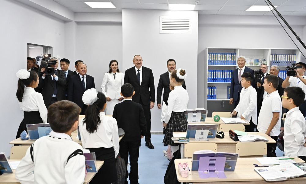 Президент Ильхам Алиев принял участие в открытии Учебно-воспитательного комплекса школы-гимназии имени Гейдара Алиева в Бишкеке (ФОТО/ВИДЕО)