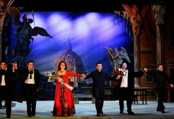 Сплав интриг и авантюр – азербайджанские звезды борются за сердце артистки из Украины (ФОТО)