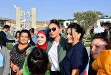 Президент Ильхам Алиев и Первая леди Мехрибан Алиева встретились с жителями в селе Агалы Зангиланского района (ФОТО/ВИДЕО)