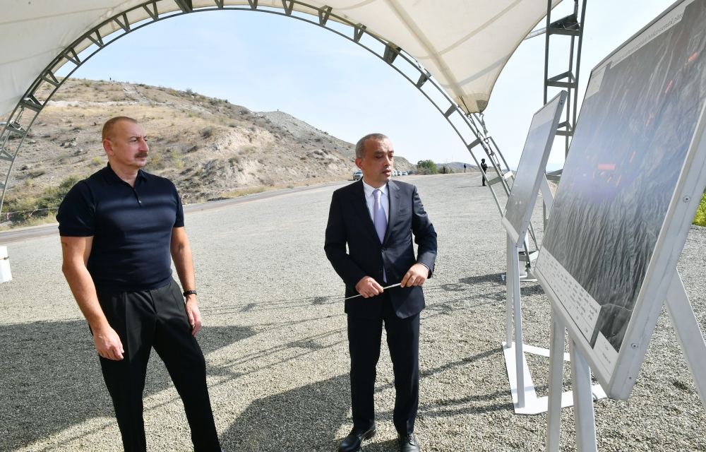Президент Ильхам Алиев ознакомился с проектами водохранилищ «Забухчай» и «Бергюшадчай» в Губадлинском районе (ВИДЕО)