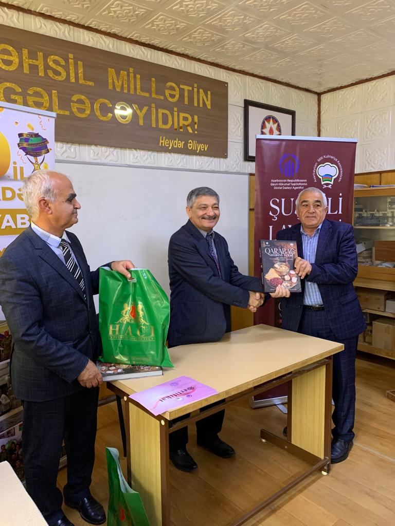 В Гяндже состоялась  презентация книги "Жемчужины Карабахской кухни" (ФОТО)