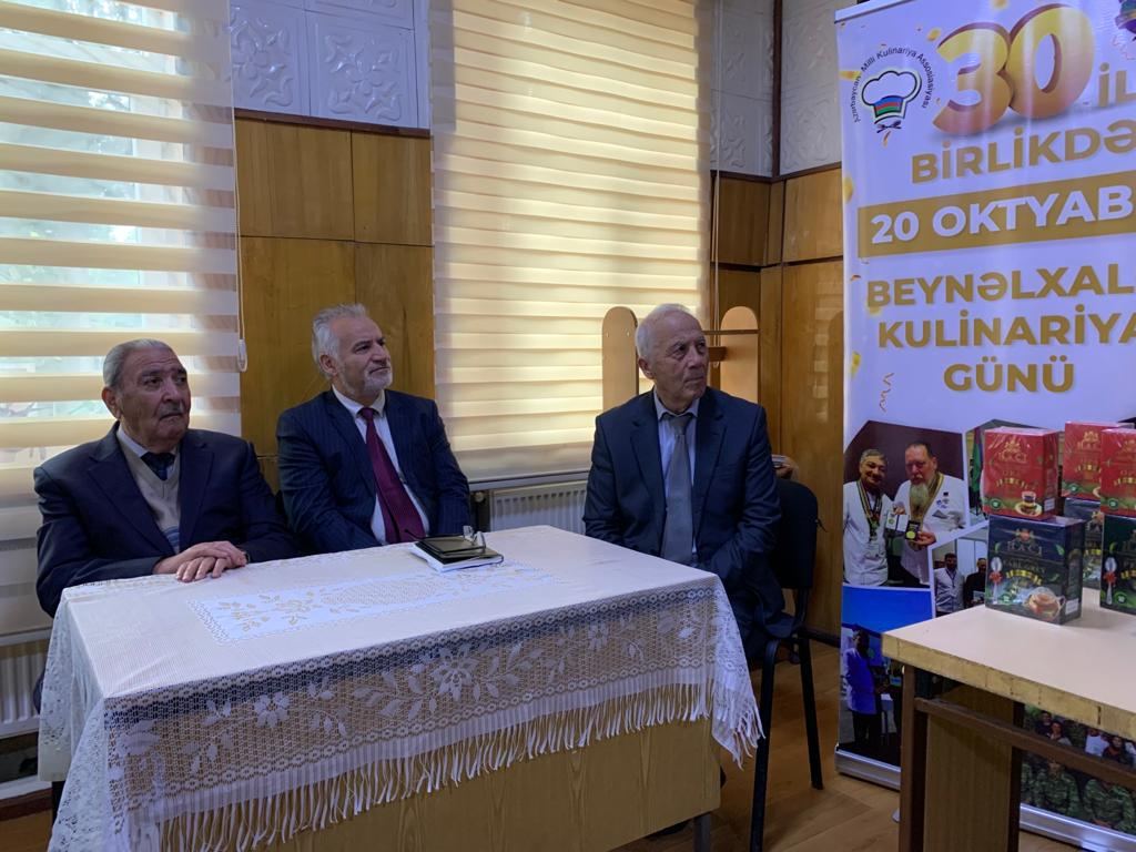 В Гяндже состоялась  презентация книги "Жемчужины Карабахской кухни" (ФОТО)