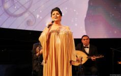 Айбениз Гашимова провела концерт, посвященный 100-летию своей наставницы, легендарной Шовкет Алекперовой (ФОТО)