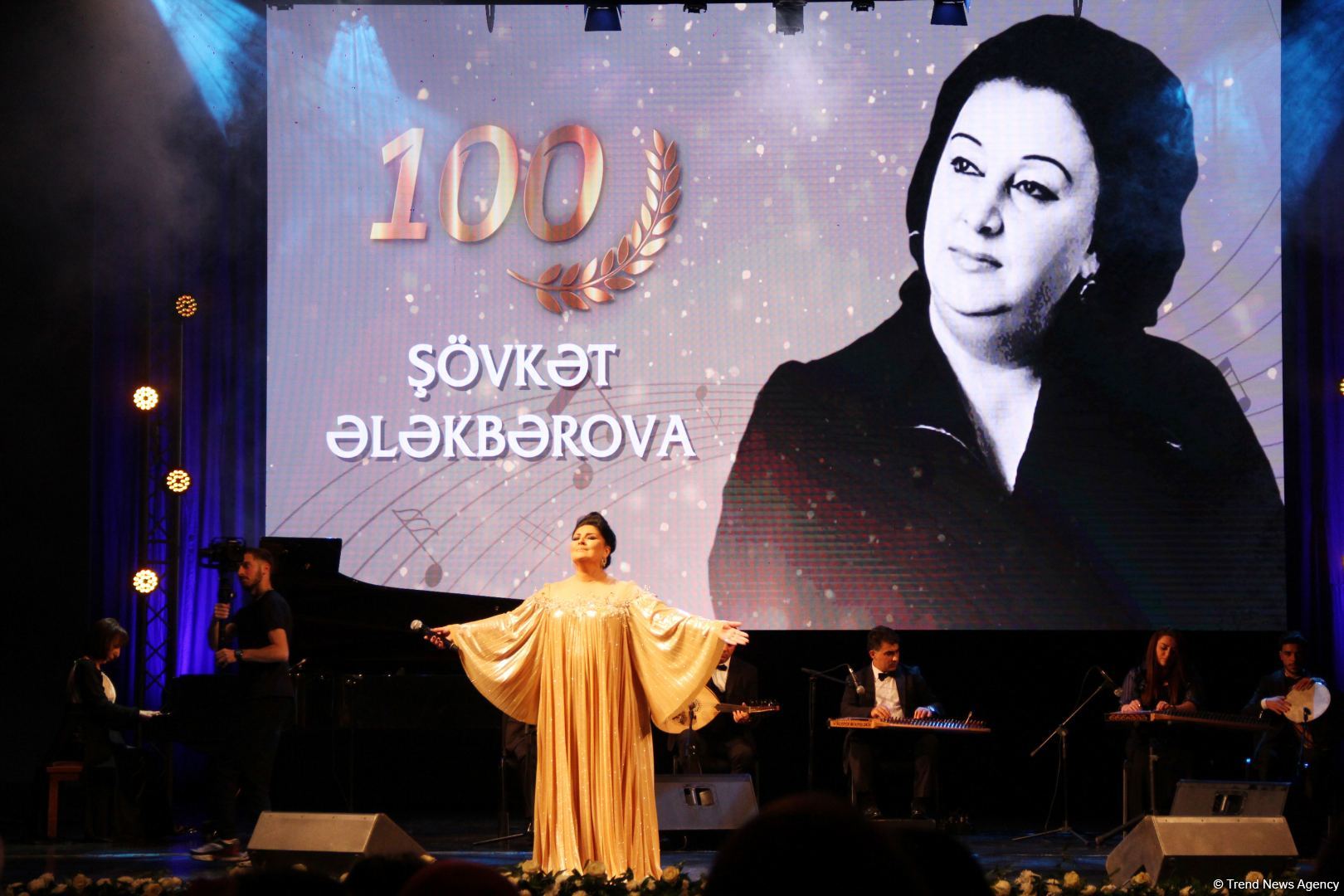 Айбениз Гашимова провела концерт, посвященный 100-летию своей наставницы, легендарной Шовкет Алекперовой (ФОТО)