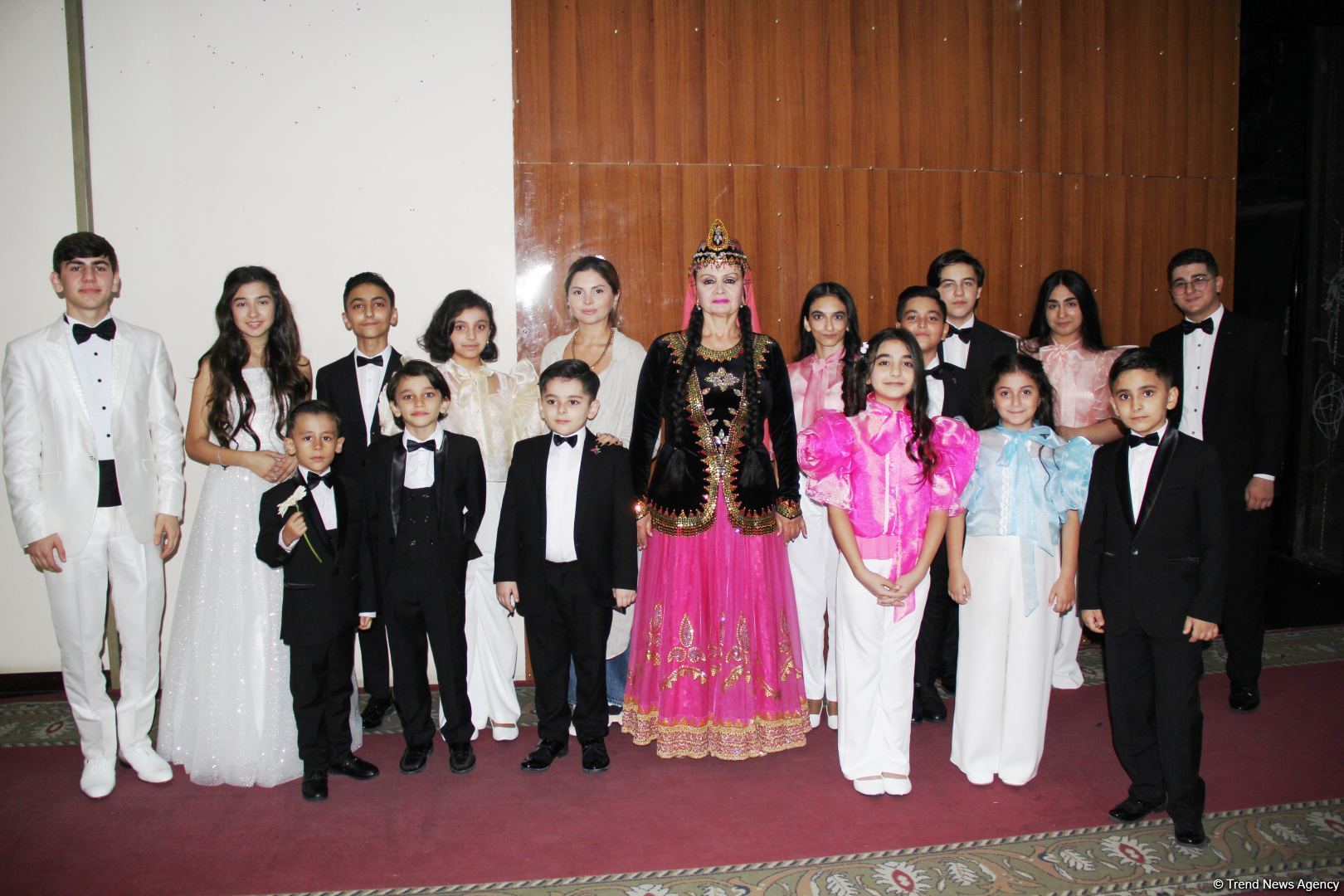 Айбениз Гашимова провела концерт, посвященный 100-летию своей наставницы, легендарной Шовкет Алекперовой (ФОТО)