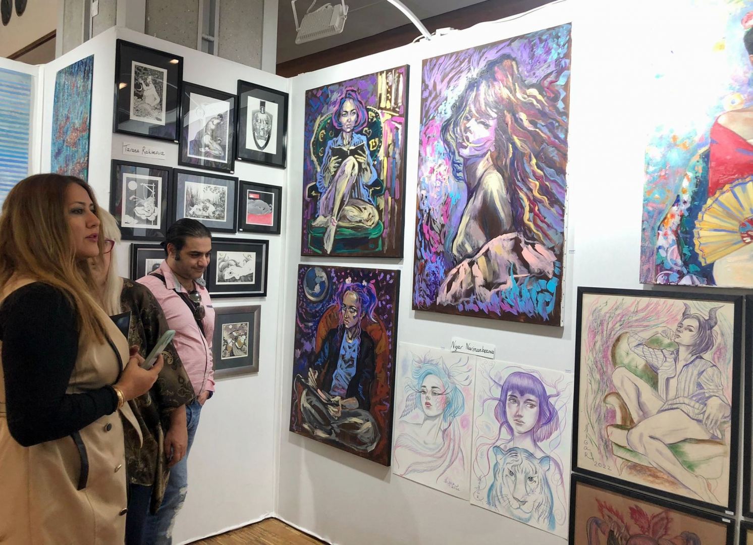 Нигяр Нариманбекова представила работы азербайджанских художников в Carrousel du Louvre в  Париже (ФОТО)