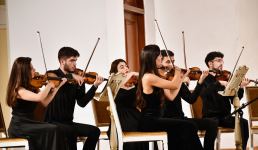 Впервые в Баку выступил известный израильский виртуоз Ави Авиталь (ВИДЕО, ФОТО)