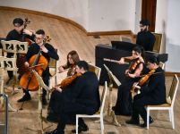 Впервые в Баку выступил известный израильский виртуоз Ави Авиталь (ВИДЕО, ФОТО)