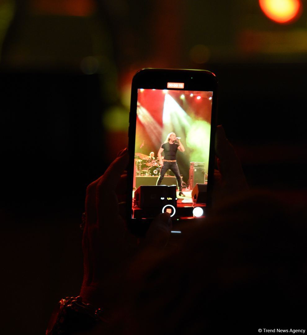 Турецкая звезда Кырач отметил два юбилея в Баку. Кульминацией стала песня Рашида Бейбутова  (ВИДЕО, ФОТО)