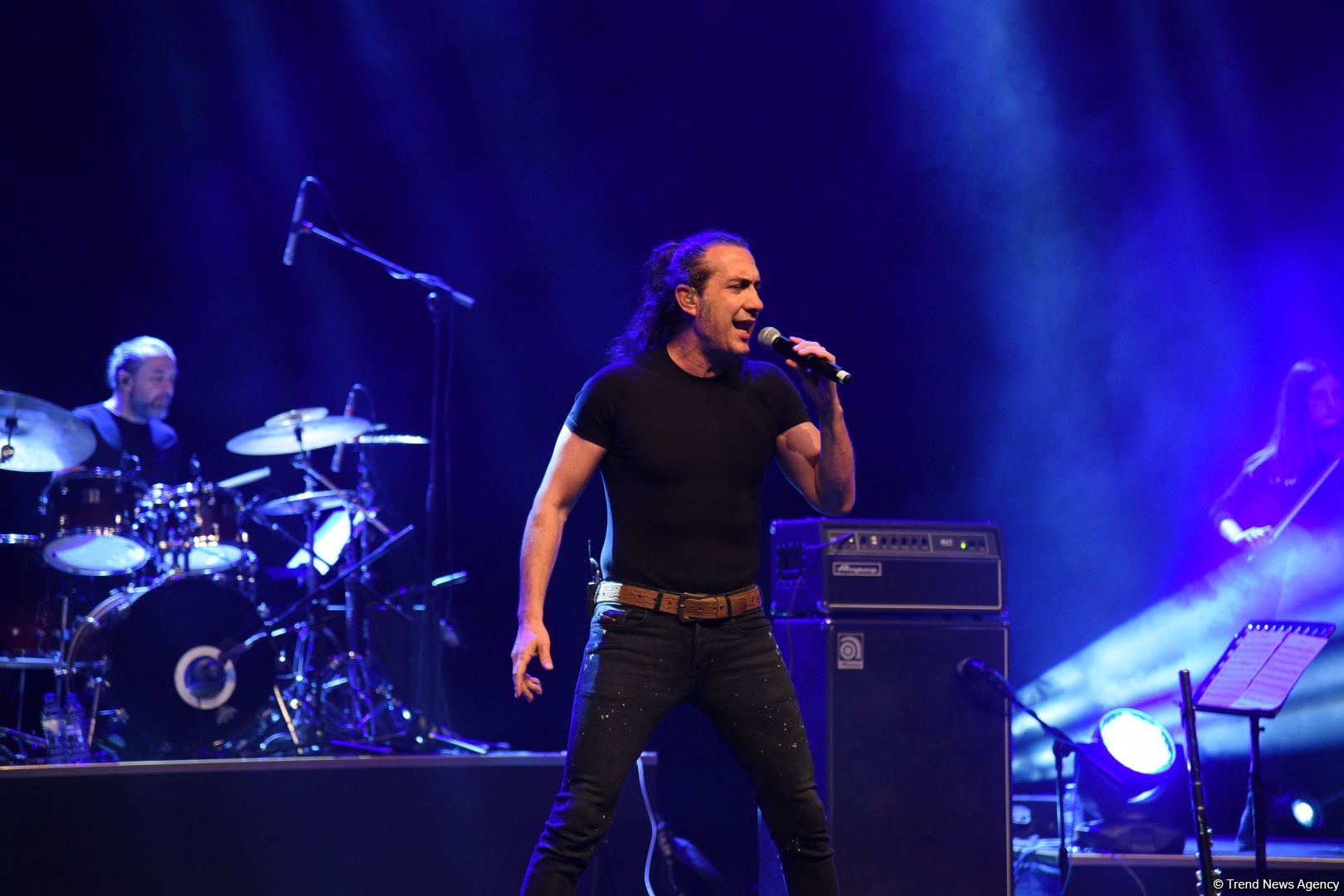 Турецкая звезда Кырач отметил два юбилея в Баку. Кульминацией стала песня Рашида Бейбутова  (ВИДЕО, ФОТО)